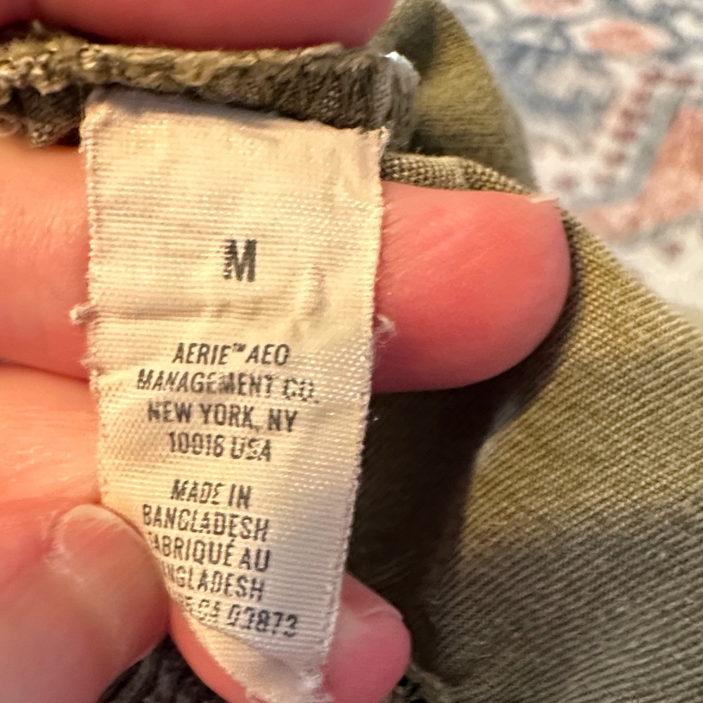Aerie Khaki Olive Women’s Cargo Jogger Pants - Picture 3 of 9